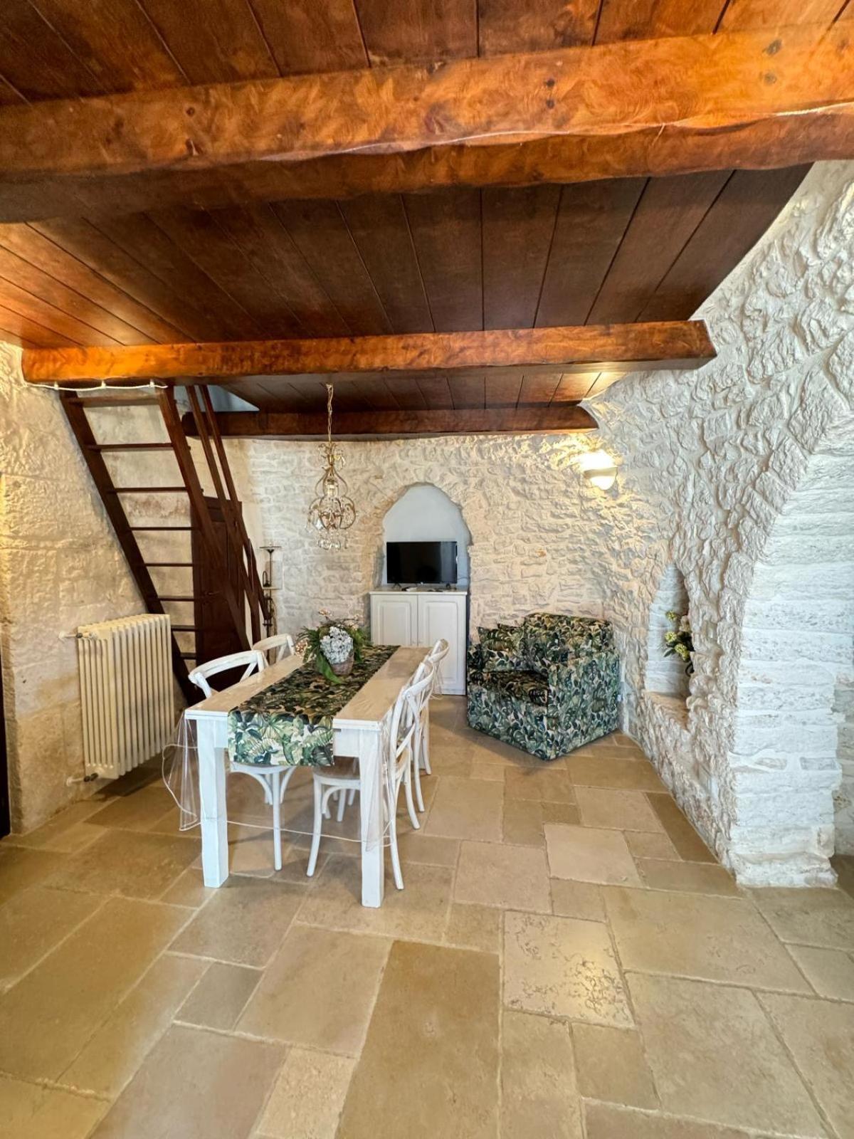 Trulli Aia Piccola Villa Alberobello Exterior photo